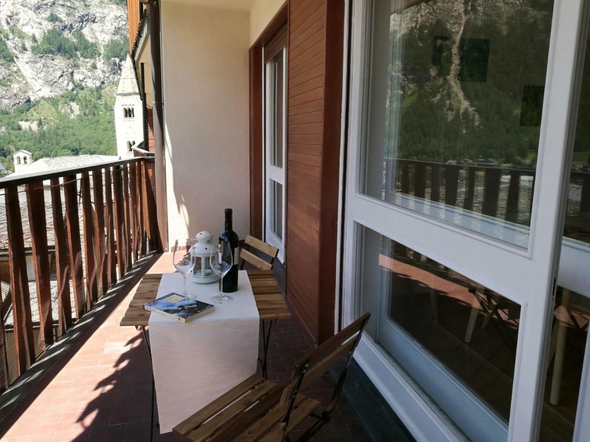 L'Atelier Du Temps - Hemmet Apartment Courmayeur Bagian luar foto